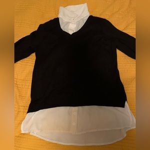 Womens Large button down built in sweater shirt. Color: black & white
